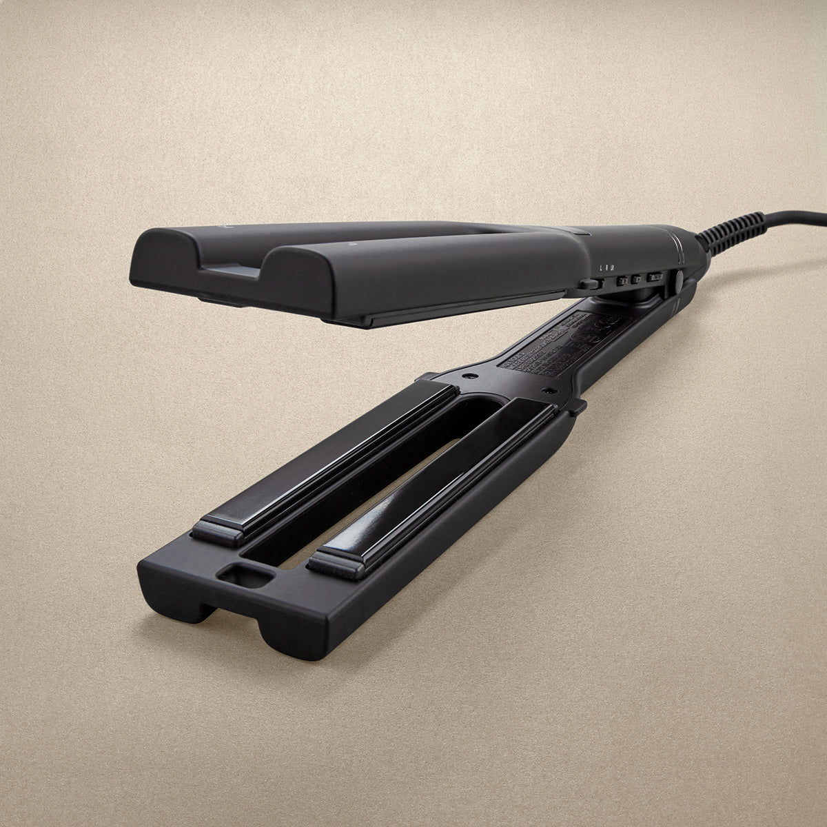 Epic black 2024 series flat iron